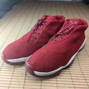 NIKE AIR JORDAN FUTURE XI 11 GYM RED WHITE GOLD Men’s Size 14 656503-601 2014. G